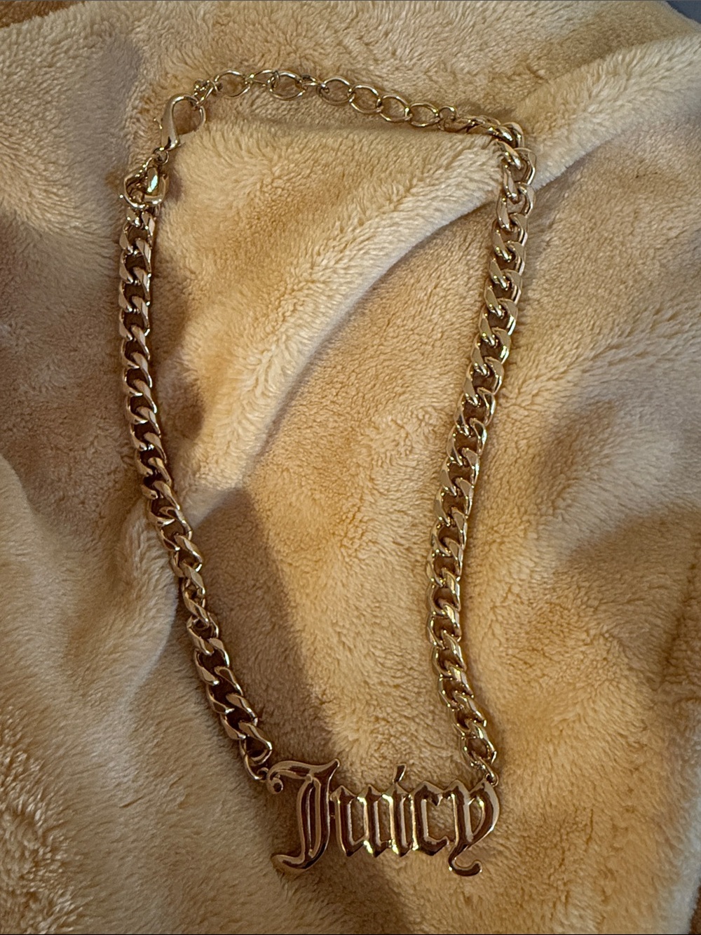 Juicy Couture Gold-Tone Nameplate Chain Necklace
